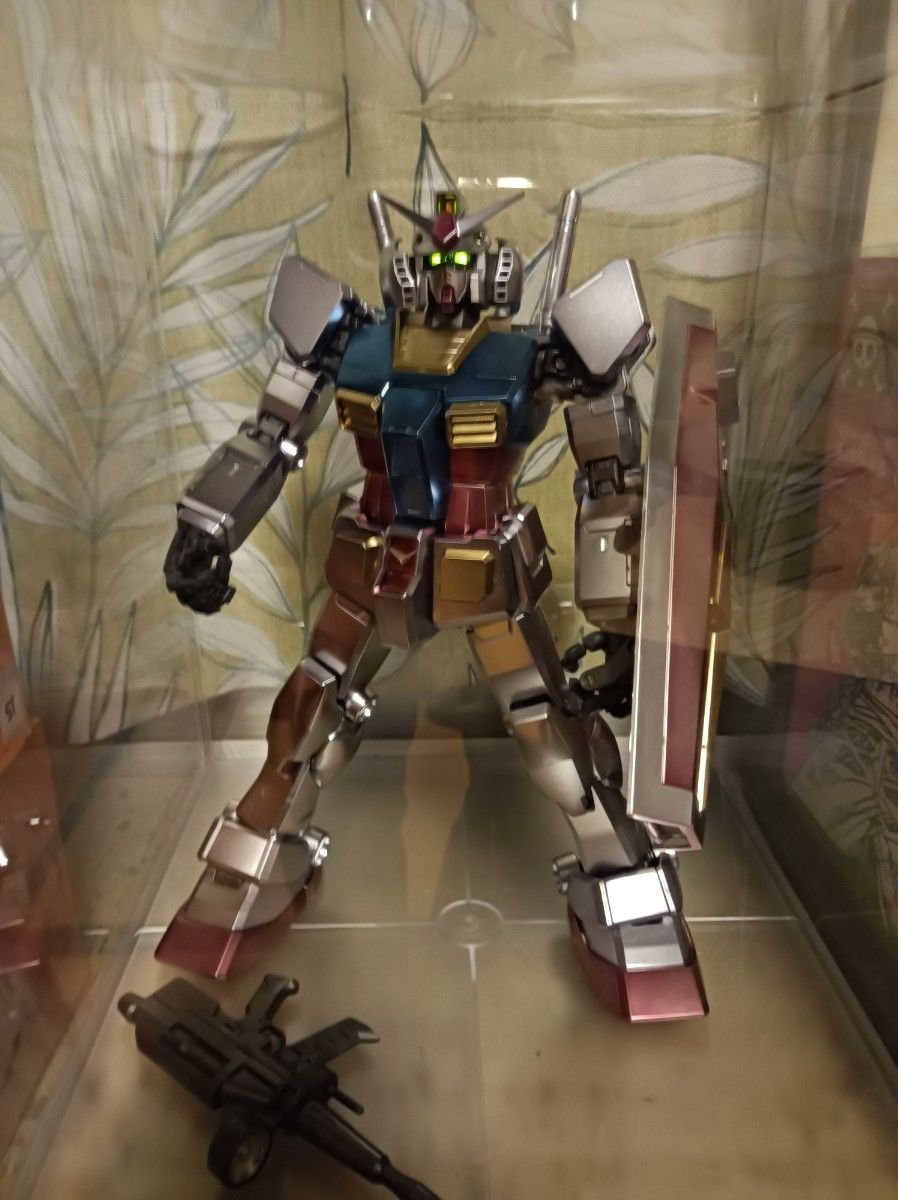 PG ガンダム 30周年記念エクストラフィニッシュバージョン RX-78-2