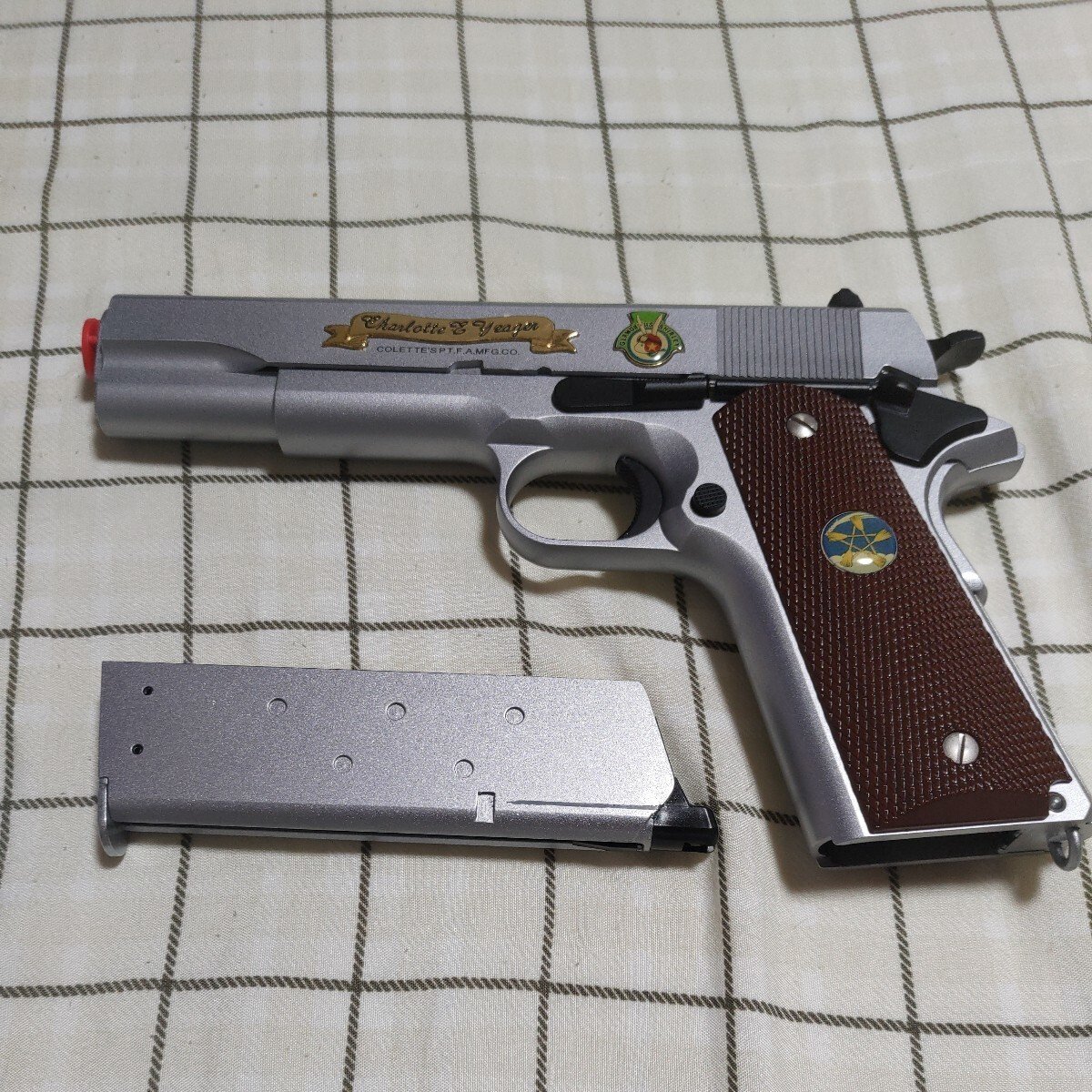 ウエスタンアームズ WA M1911《ストライクウィッチーズ》シャーリー