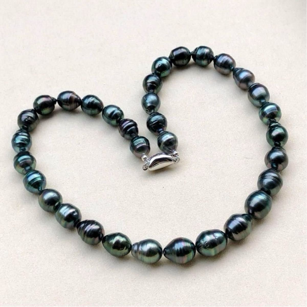 本真珠南洋黒蝶真珠タヒチパール ピーコック虹色 ネックレスs925 黒