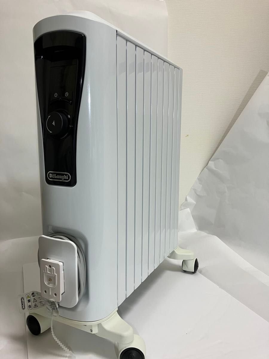 ほぼ未使用】デロンギ オイルヒーター RHJ65L0915 RHJ65L0915 オイル