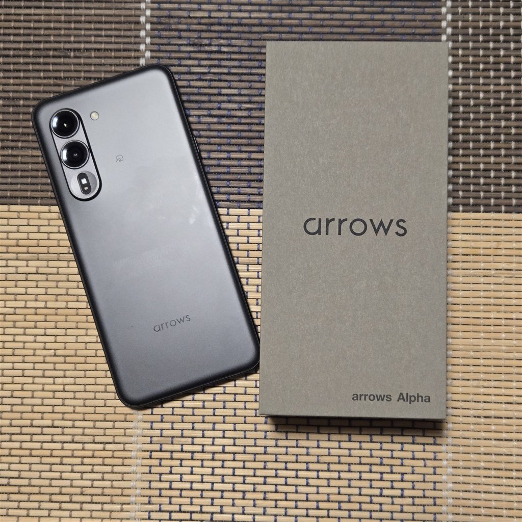 ARROWS Alpha M08 ブラック 未開封 通電確認のみ開封】arrows Alpha