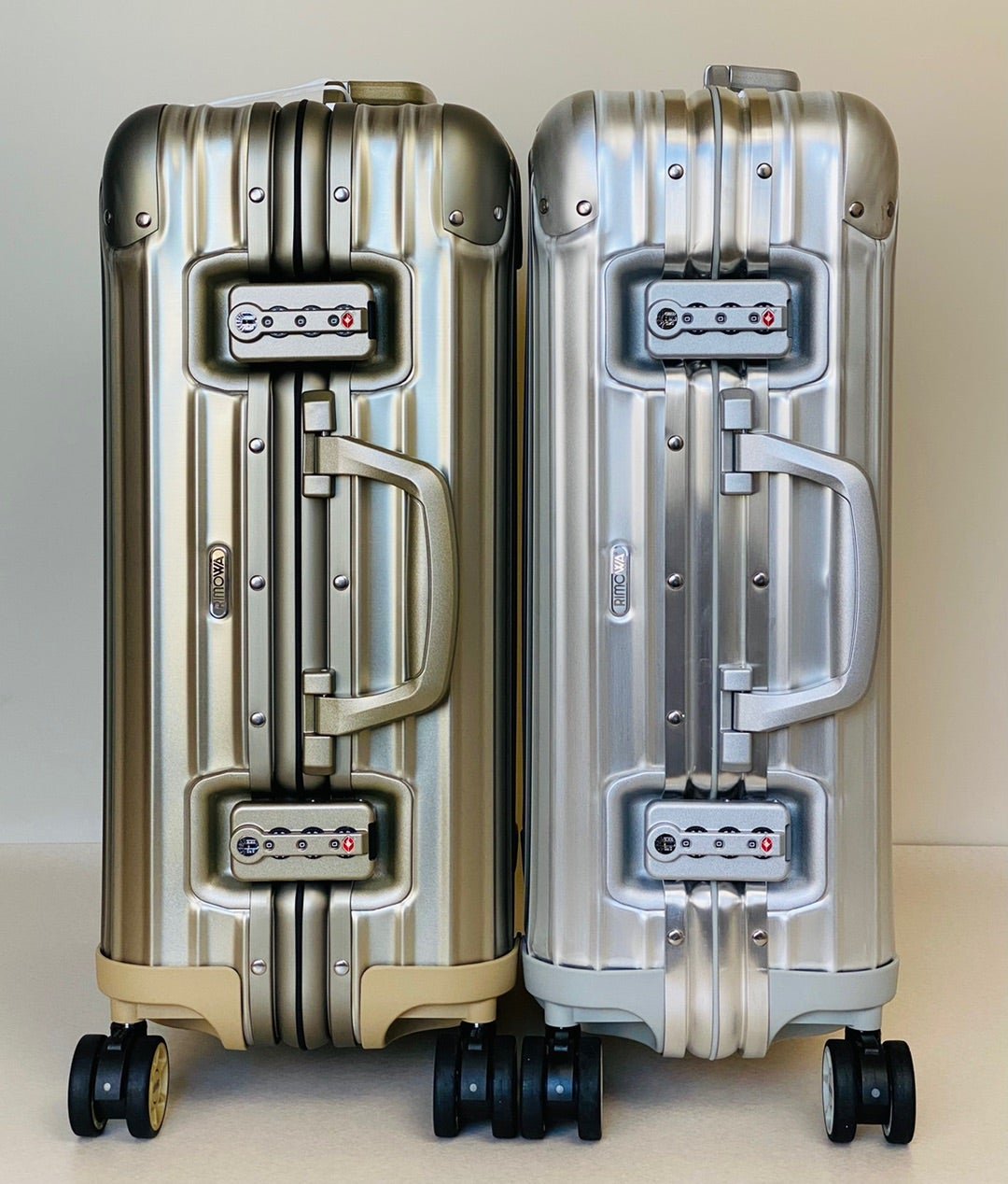 リモワ トパーズ32l 貴重・廃盤】RIMOWA リモワTOPAS トパーズ32L 2輪