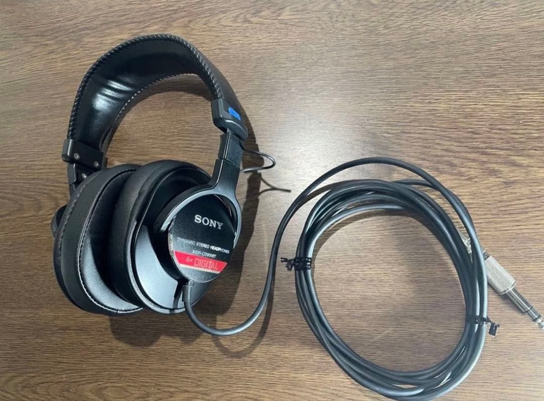 SONY MDR-CD900ST イヤーパッド新品交換済み　極美品 SONY MDR-CD900ST用 消耗品キット (イヤーパッドx2、ウレタンリング