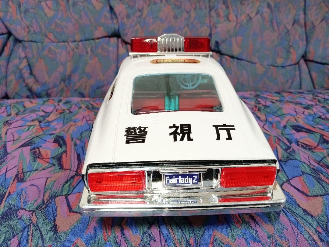 イチコーのニッサン Fairlady Z パトロールカー未使用品 全長47㌢